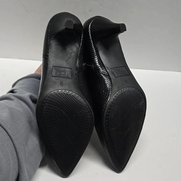 {Time and Tru} Womens Black Memory Foam Pointy Toe Ankle Booties - Size 9 - Picture 9 of 11
